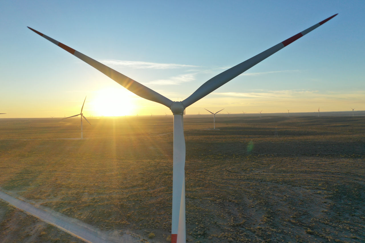 Clean wind energy source on open land