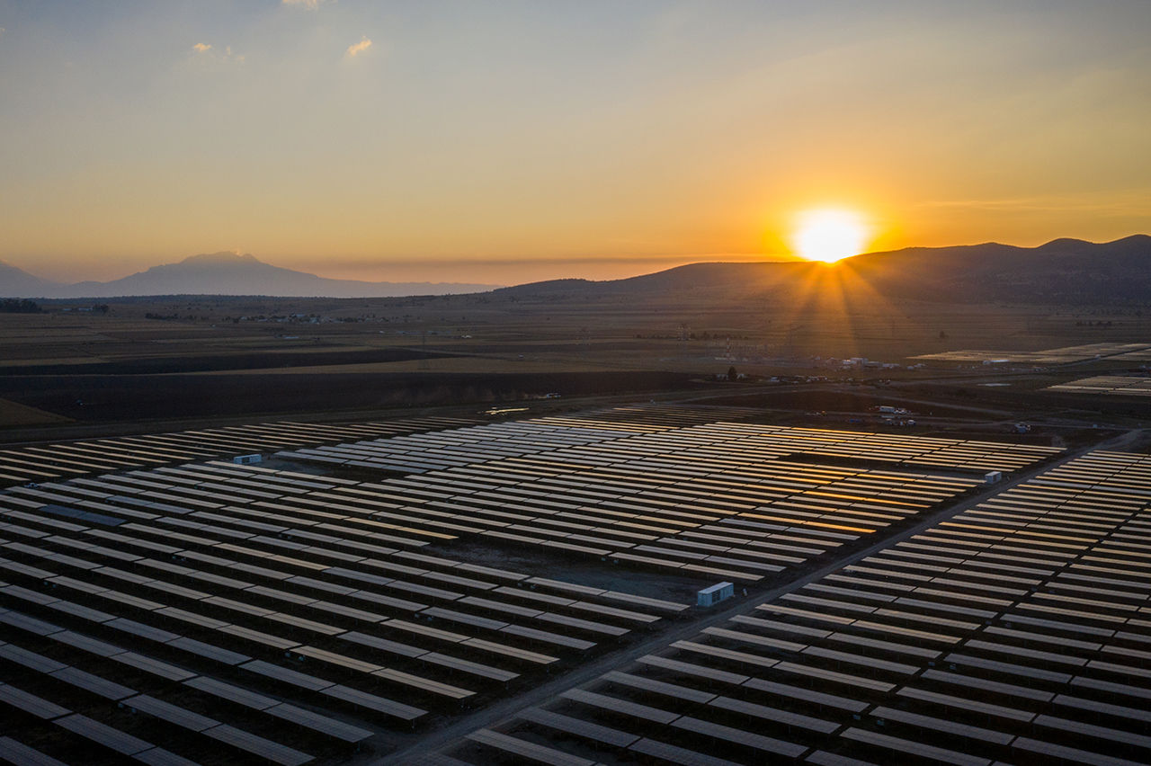 El dia amanece con Energías renovables en mexico